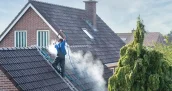 Roof moss removal in Longueuil G8J 1L8 and gutter maintenance